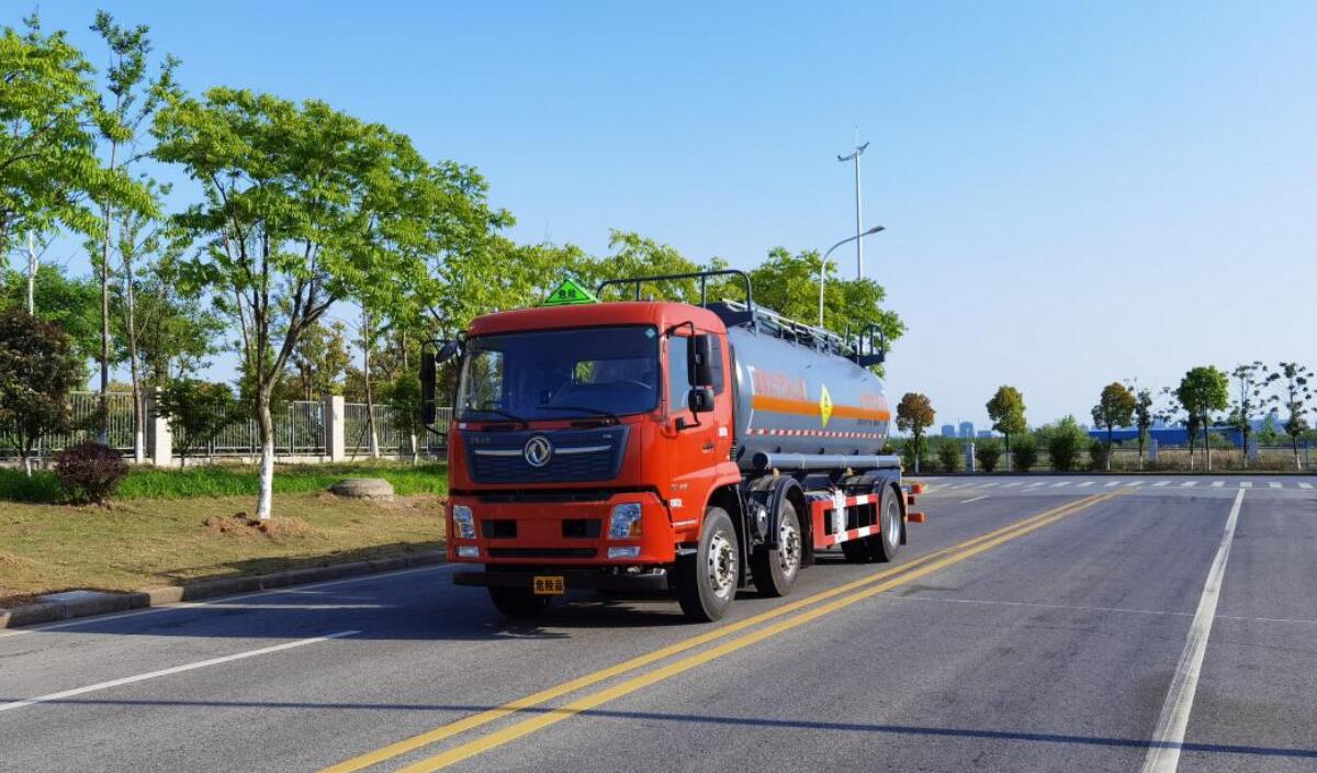 液化氣體罐車充裝前，要檢查哪些？