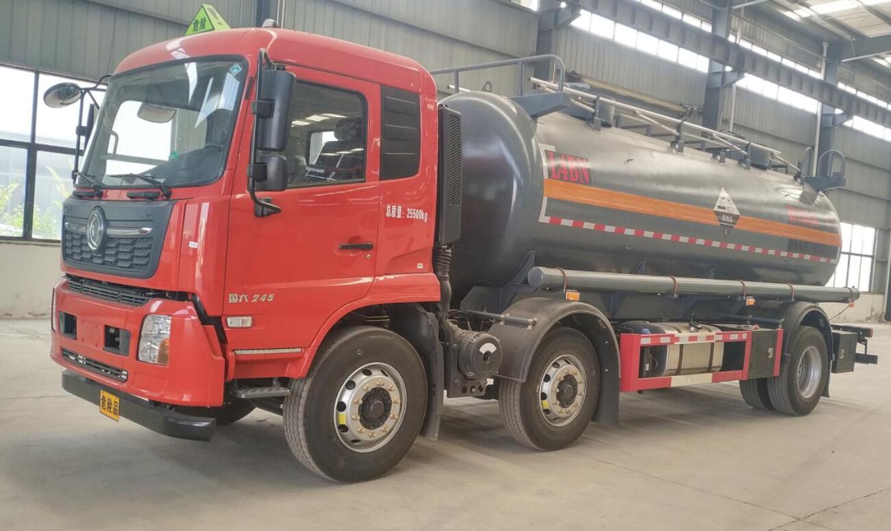 化工液體運輸車行車的注意事項有哪些呢？