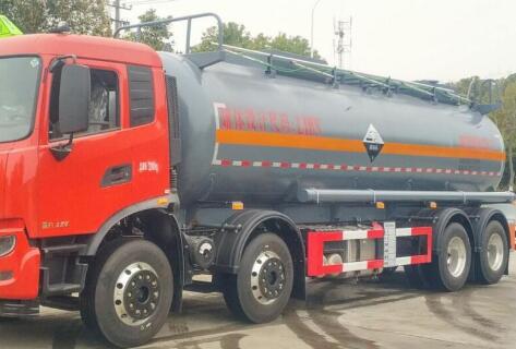 液罐汽車在運(yùn)輸?shù)臅r(shí)候，要注意哪些事項(xiàng)？