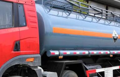 八類槽罐車通常配備哪些開(kāi)關(guān)呢？