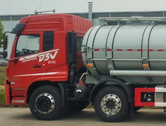 車(chē)輛在行駛中，要注意什么？