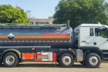 裝運(yùn)氣體類危險(xiǎn)貨物的罐車，應(yīng)檢查哪些內(nèi)容？